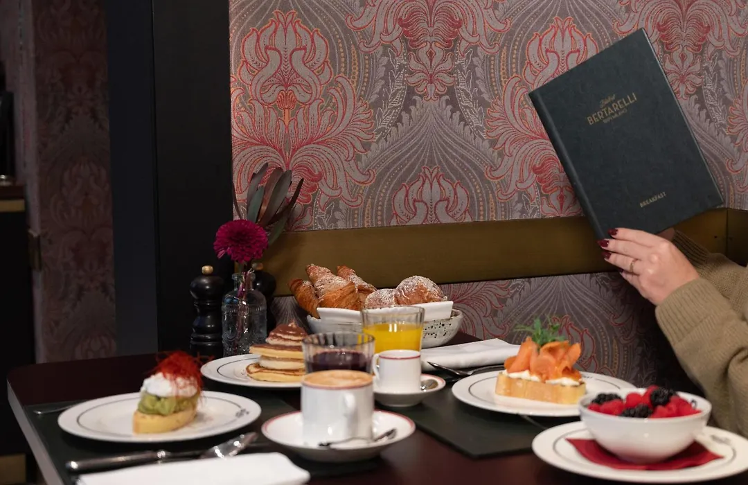 Radisson Collection Hotel, Palazzo Touring Club Milan-1