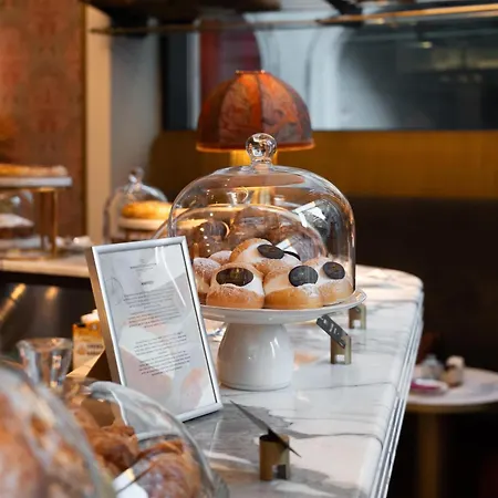 Radisson Collection Hotel, Palazzo Touring Club Milan-2